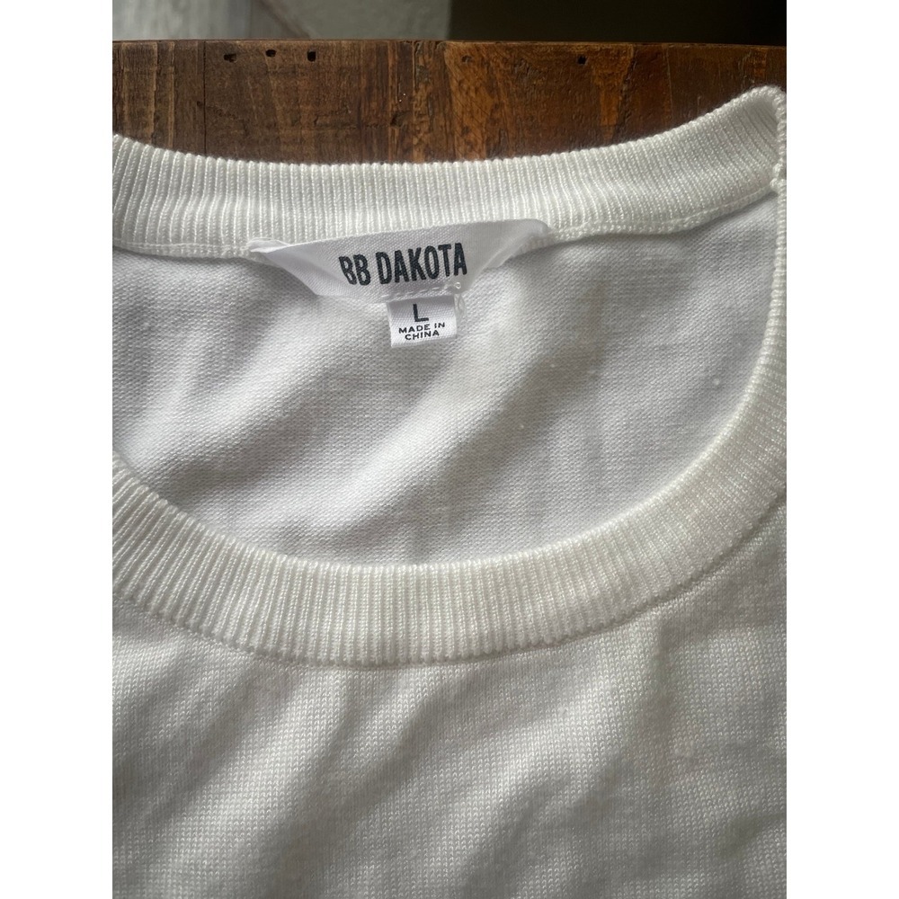 BB Dakota White Dress. Size Large - Picture 4 of 6